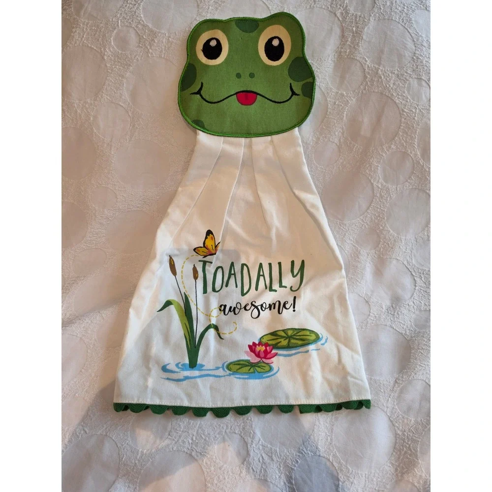 Frog Hanging Kitchen Towel Toadally Awesome Green White Cotton Button Loop top